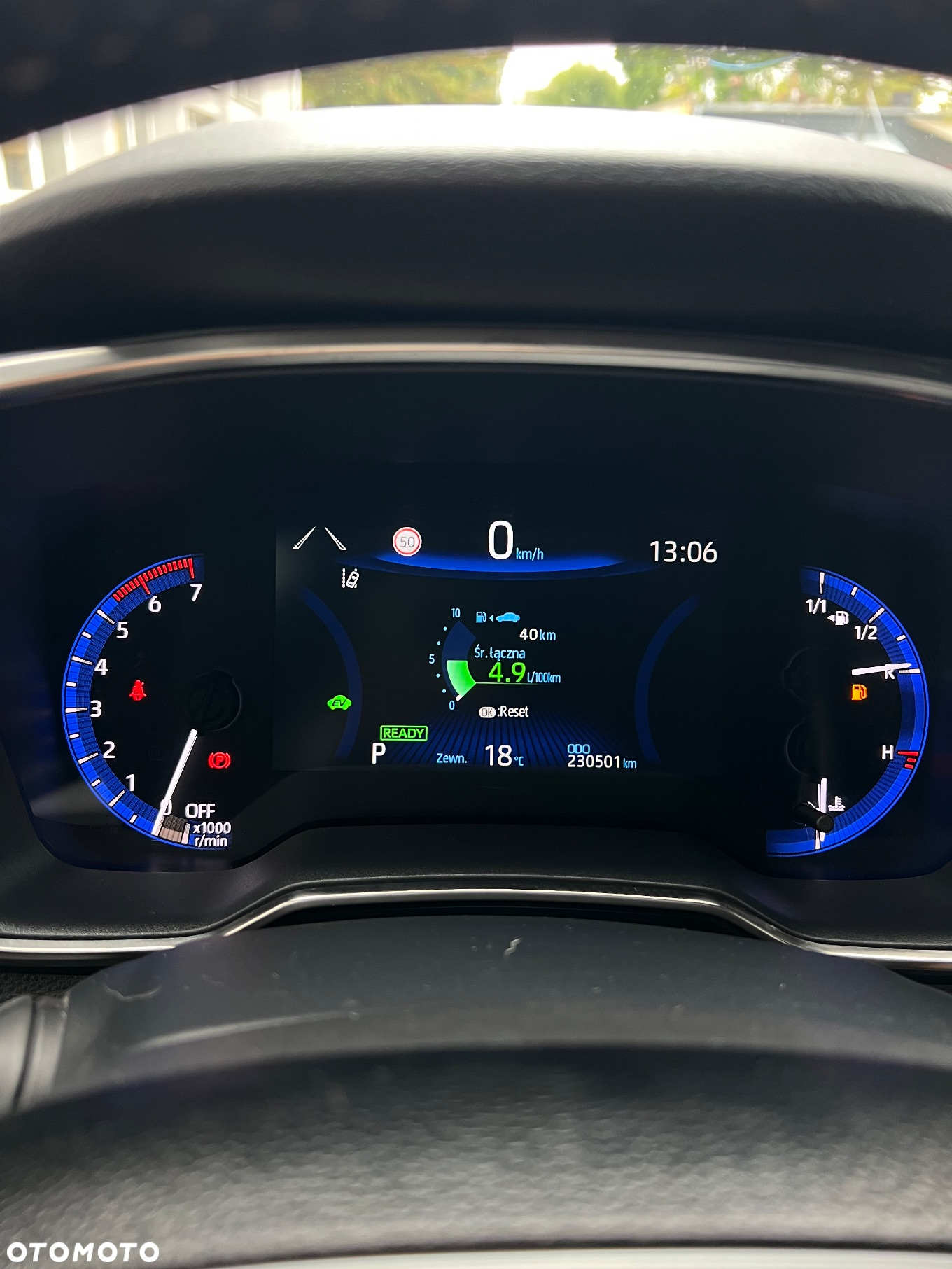 Toyota Corolla 1.8 Hybrid - 14
