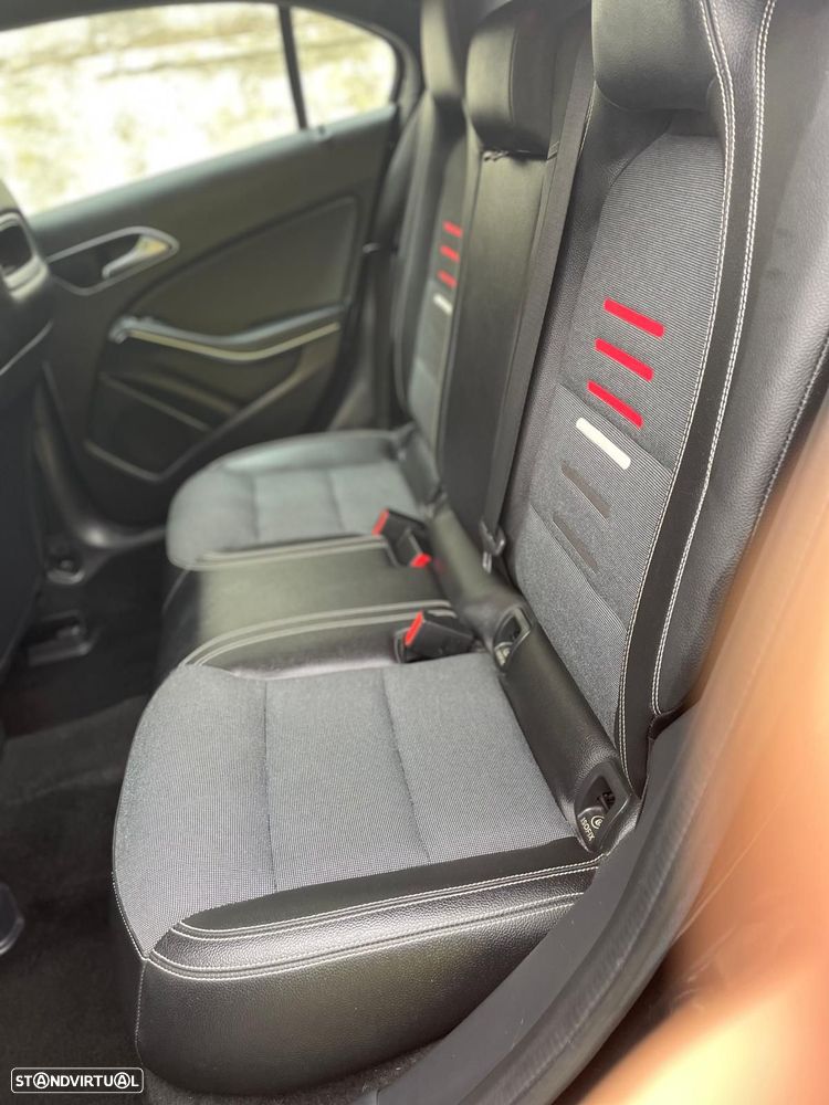 Mercedes-Benz A 180 d Aut. - 12