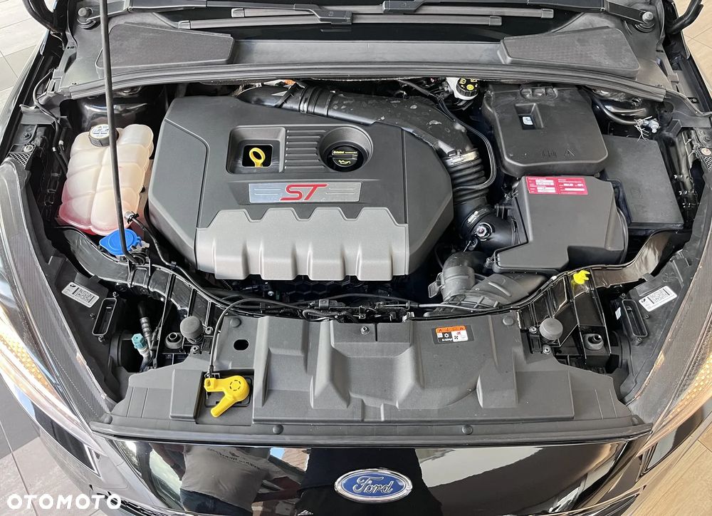 Ford Focus ST - 21