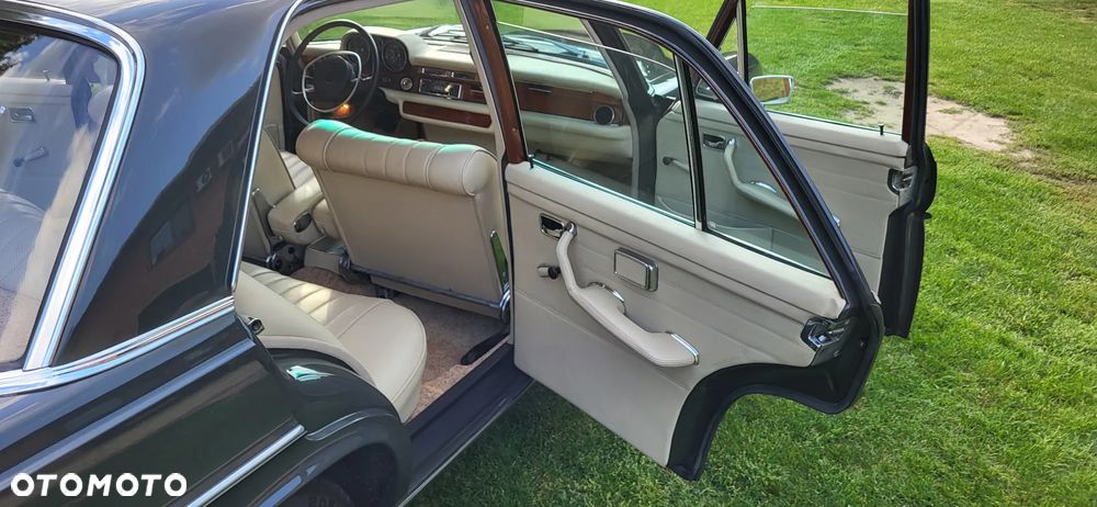 Mercedes-Benz 280 - 14