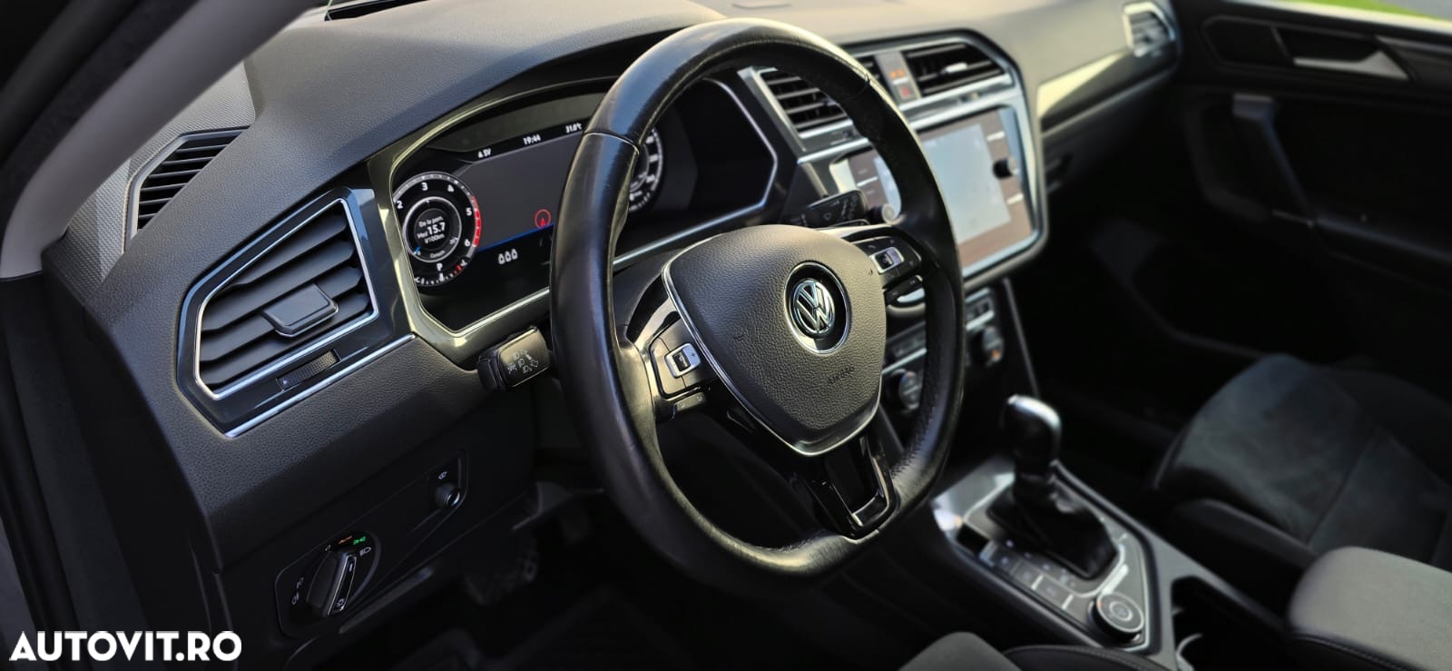 Volkswagen Tiguan Allspace 2.0 TDI SCR 4Motion DSG Highline - 9