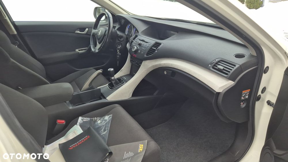 Honda Accord 2.2d Elegance Nav - 13