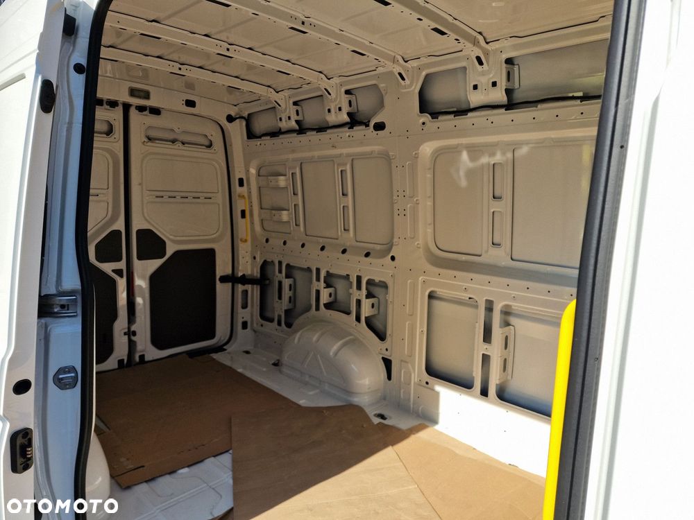 Volkswagen Crafter - 9