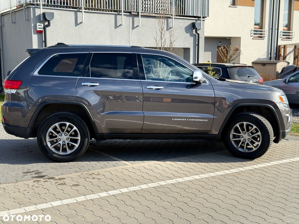 Jeep Grand Cherokee - 8
