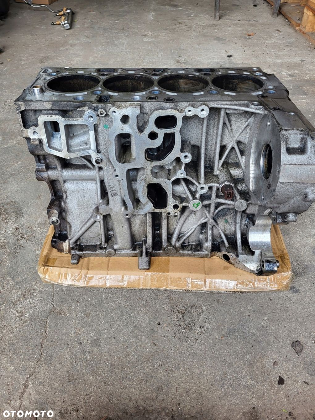 BLOK SILNIKA BMW MINI TOYOTA AVENSIS T27 2.0D N47C20A 7823029 - 1