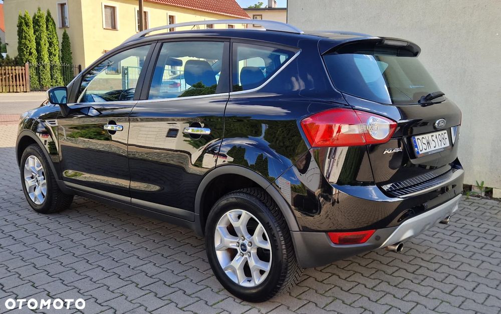Ford Kuga 2.0 TDCi 4x4 Titanium - 12