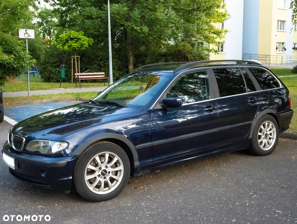 BMW Seria 3 320i - 4