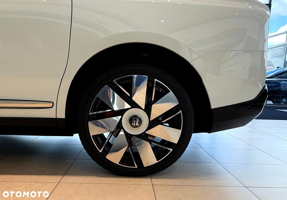 Rolls-Royce Cullinan - 5