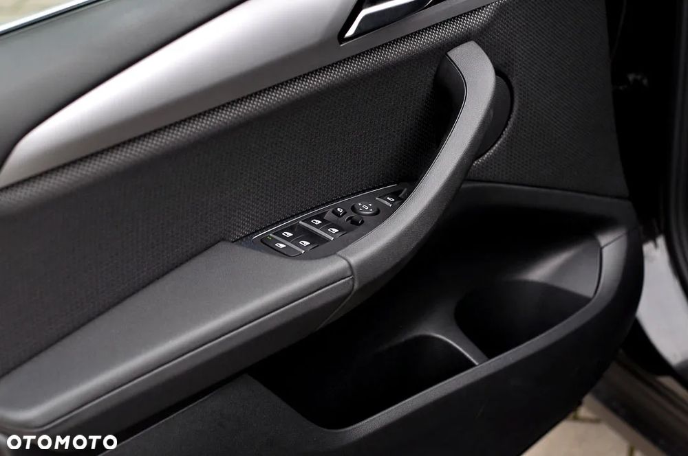 BMW X3 sDrive18d Business Edition - 20