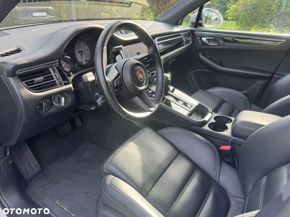 Porsche Macan - 3