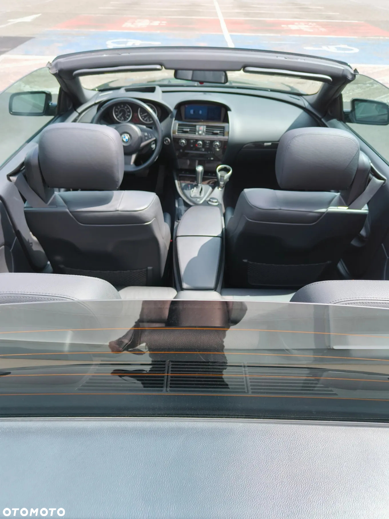 BMW Seria 6 650 i - 12