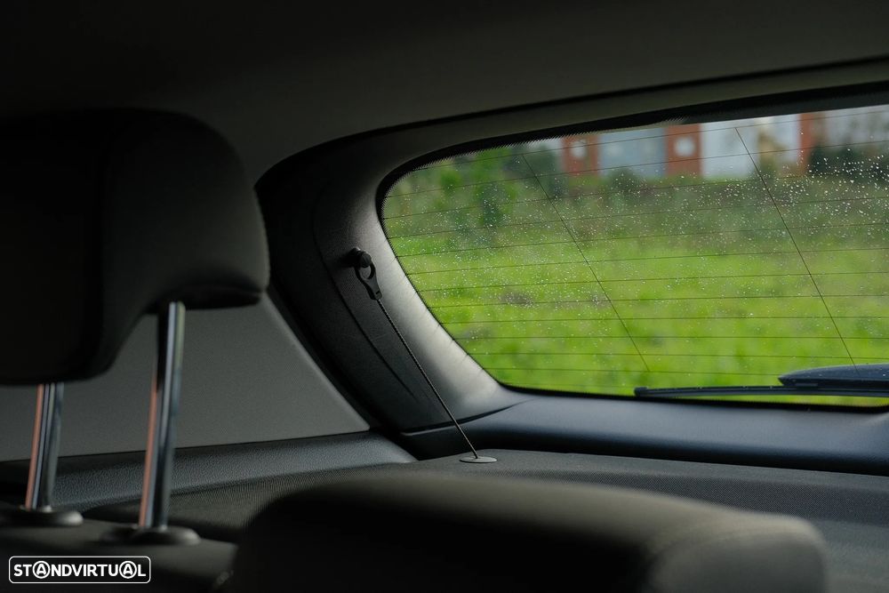 Mercedes-Benz A 250 e - 24