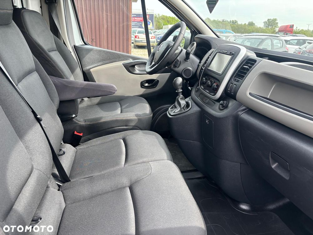 Renault Trafic - 21