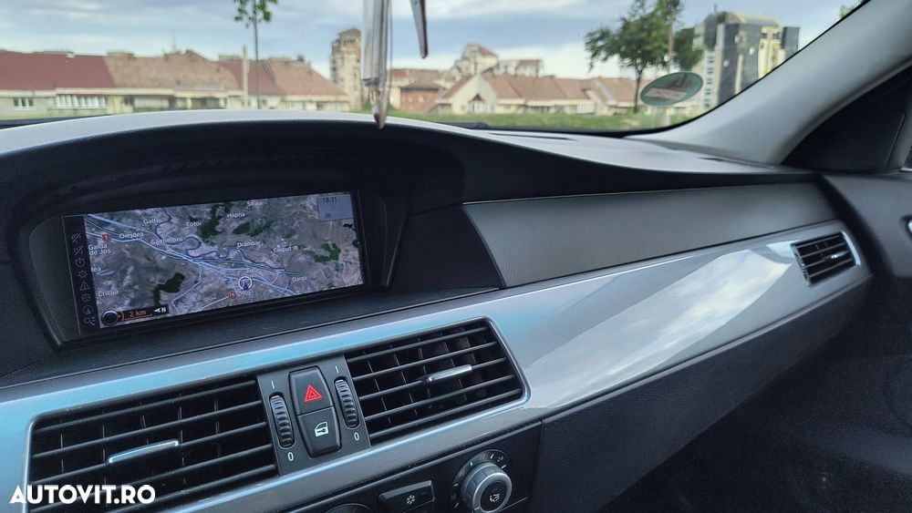 BMW Seria 5 520d - 18