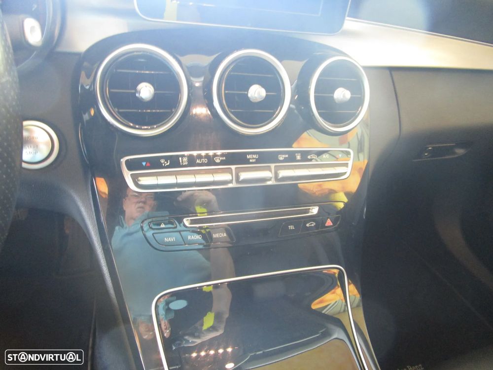 Mercedes-Benz C 350 e T 7G-TRONIC Avantgarde - 24