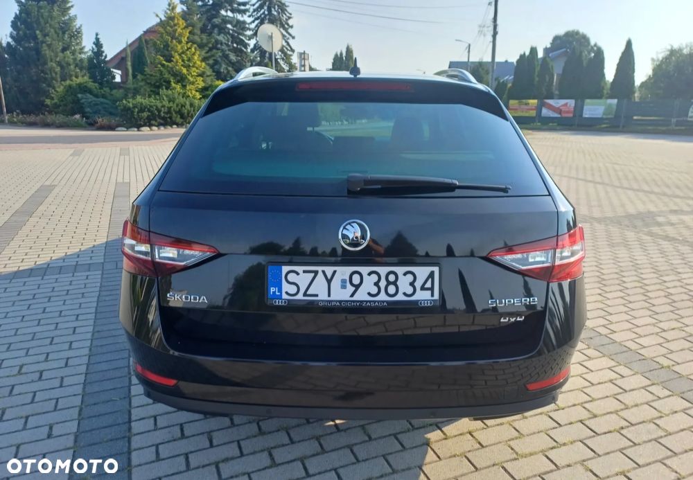 Skoda Superb 2016 photo 3