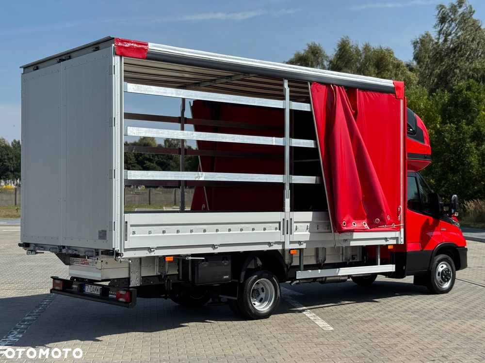 Iveco Daily 2022r‼️50C18‼️3.0 Plandeka 12 Palet 2x Firanka‼️Wysokość rampowa Full LED na bliźniaku Salon Polska Poduszki Pneumatyczne 5,12x2,5x2,35 z tyłu drzwi Spojkar 3.5T - 16