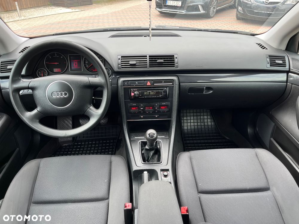 Audi A4 Avant - 6