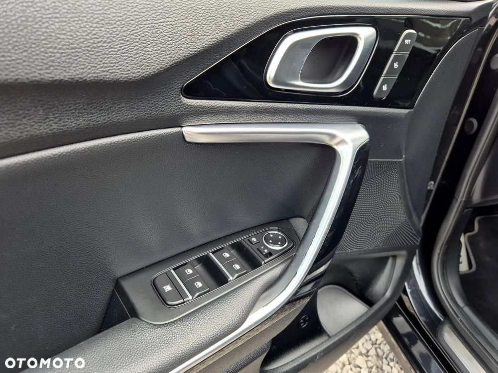 Kia Ceed 1.4 T-GDI OPF GT Line - 26