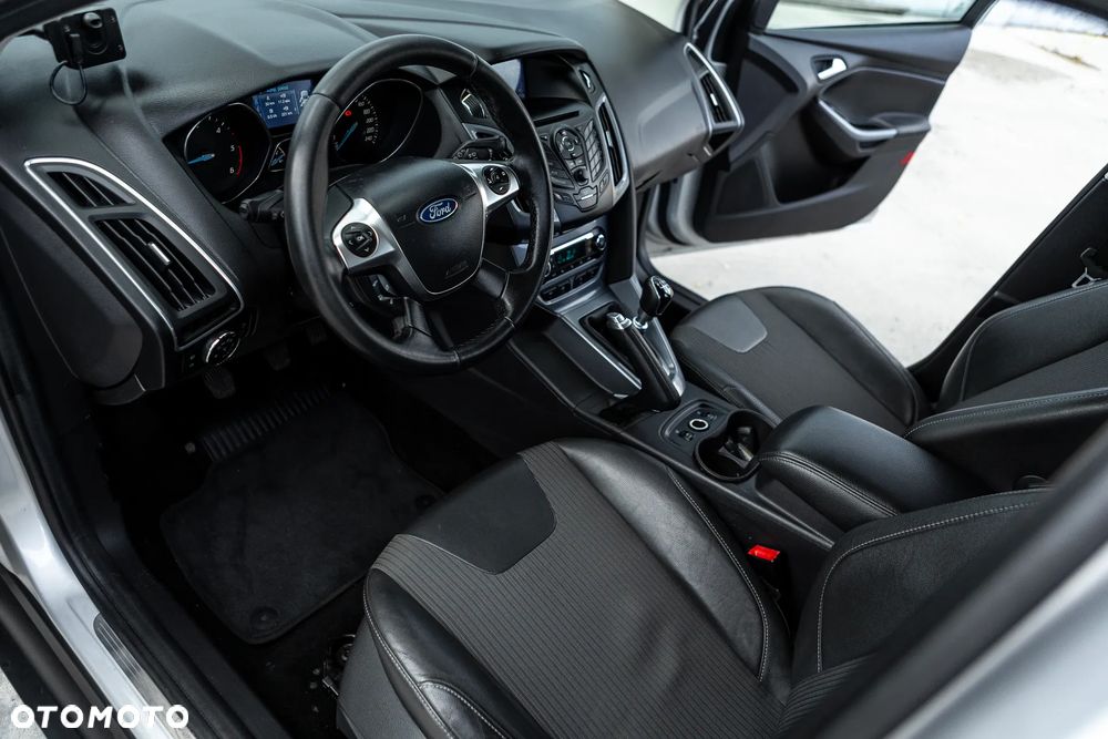 Ford Focus - 24