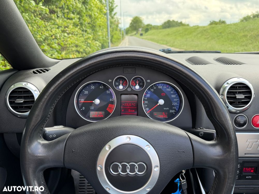 Audi TT 1.8 T - 12