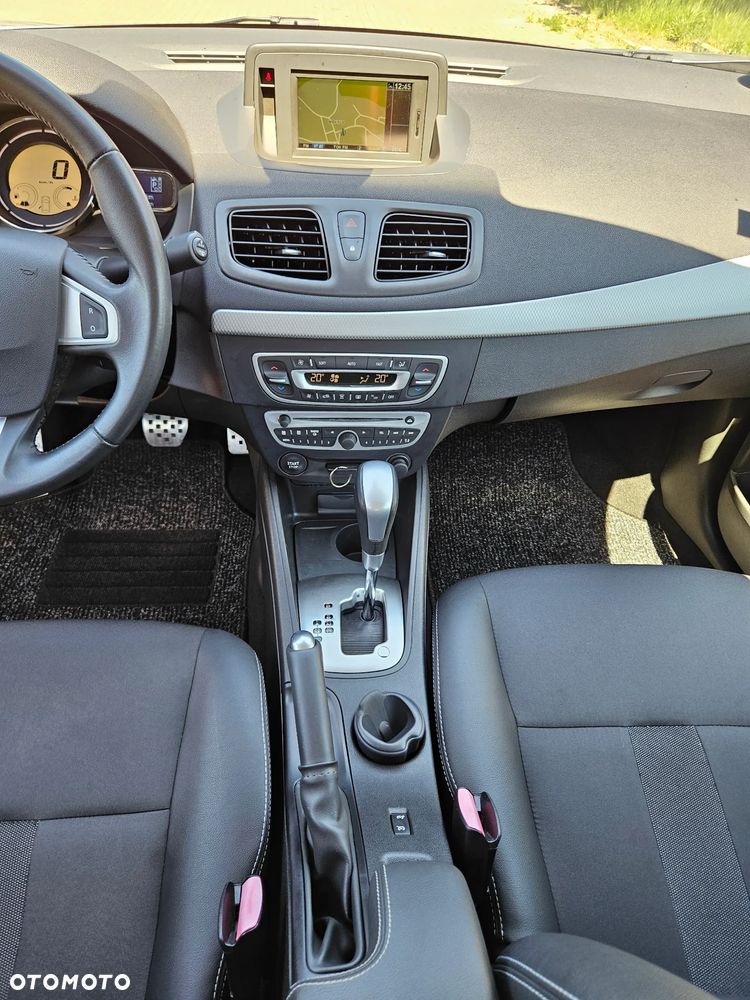 Renault Fluence dCi 110 FAP EDC Sportway - 23