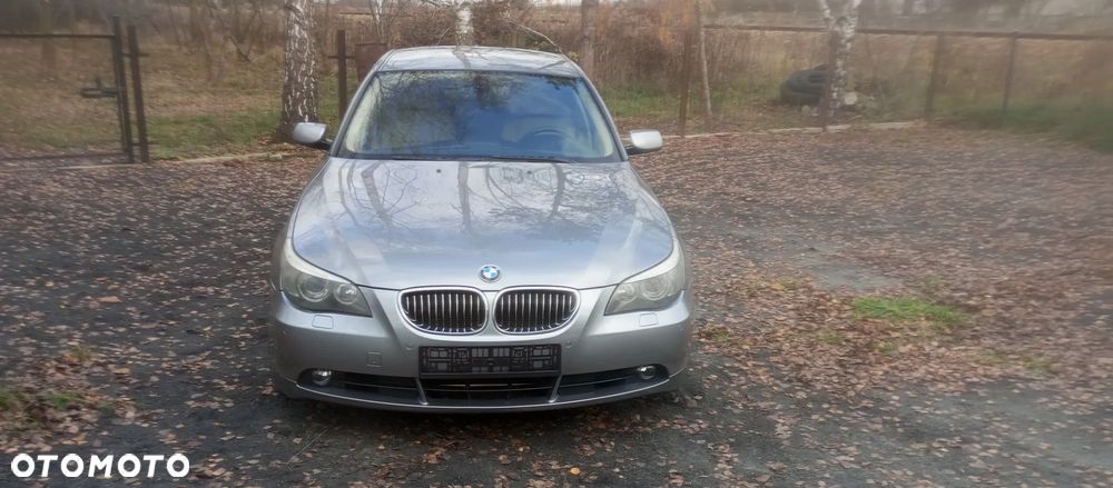 BMW Seria 5 525xi - 3