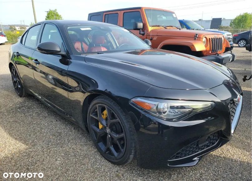 Alfa Romeo Giulia - 1
