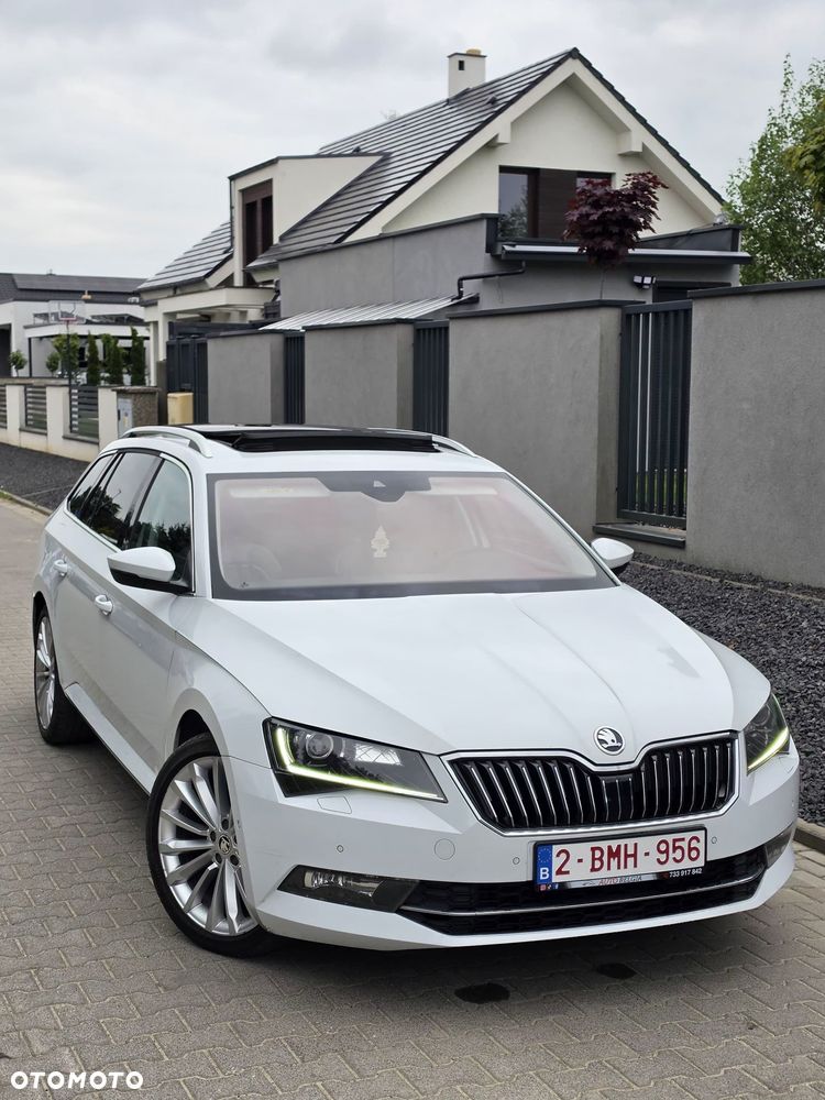 Skoda Superb 2.0 TDI Sportline - 2