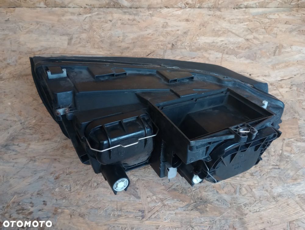 Audi A4 B6 Lampa Lewy Przód 8E0941003G - 9