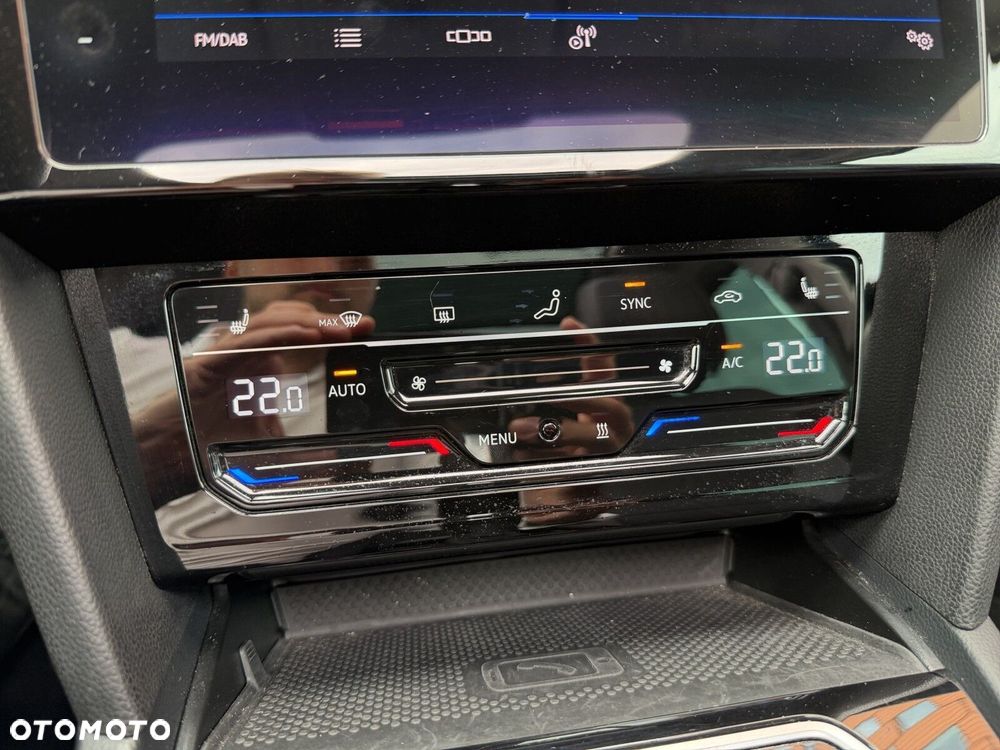 Volkswagen Passat - 23
