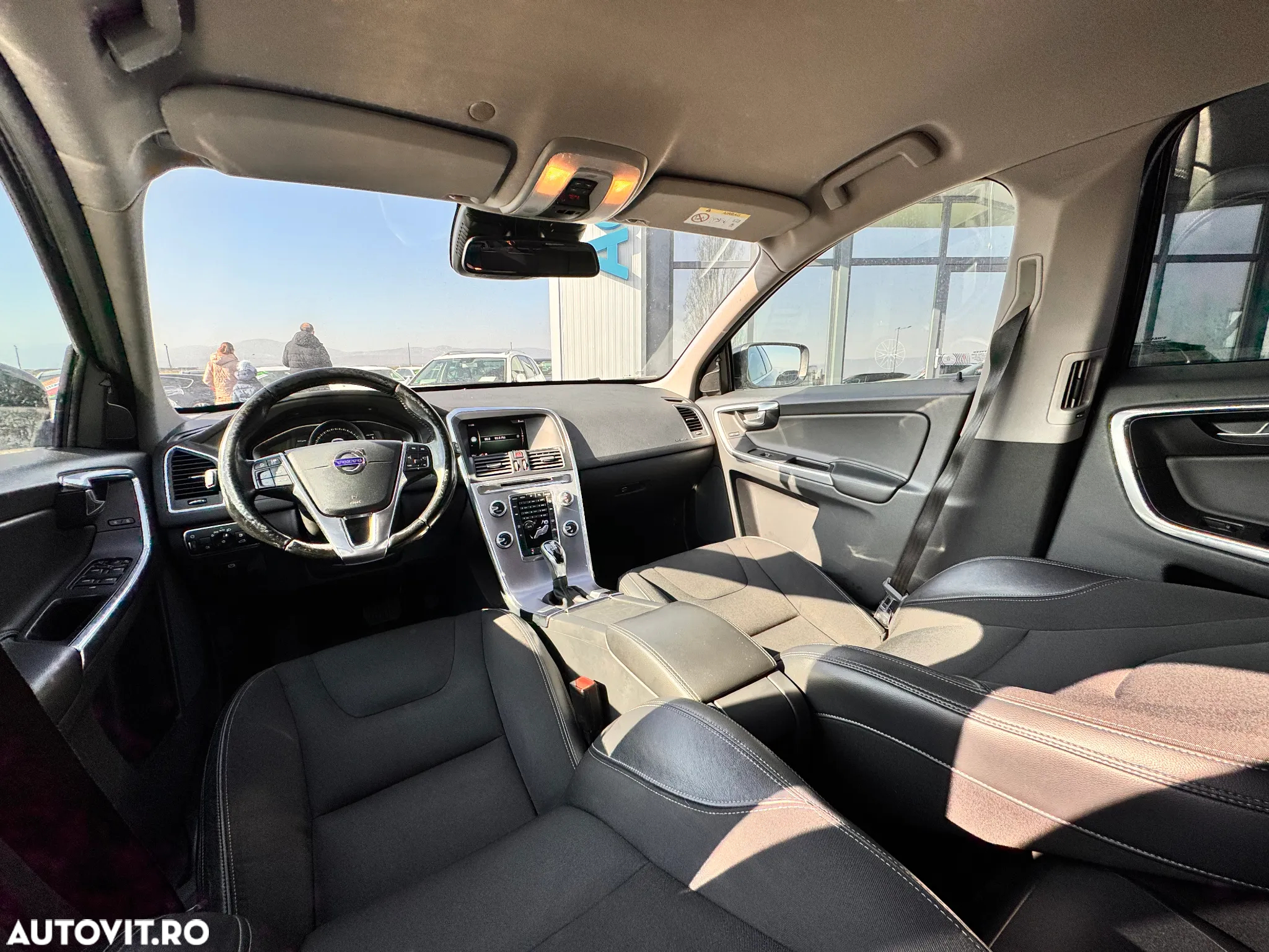 Volvo XC 60 D4AWD Kinetic - 19