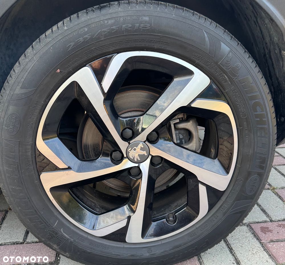 Peugeot 3008 BlueHDi 130 Stop & Start EAT8 Allure - 22
