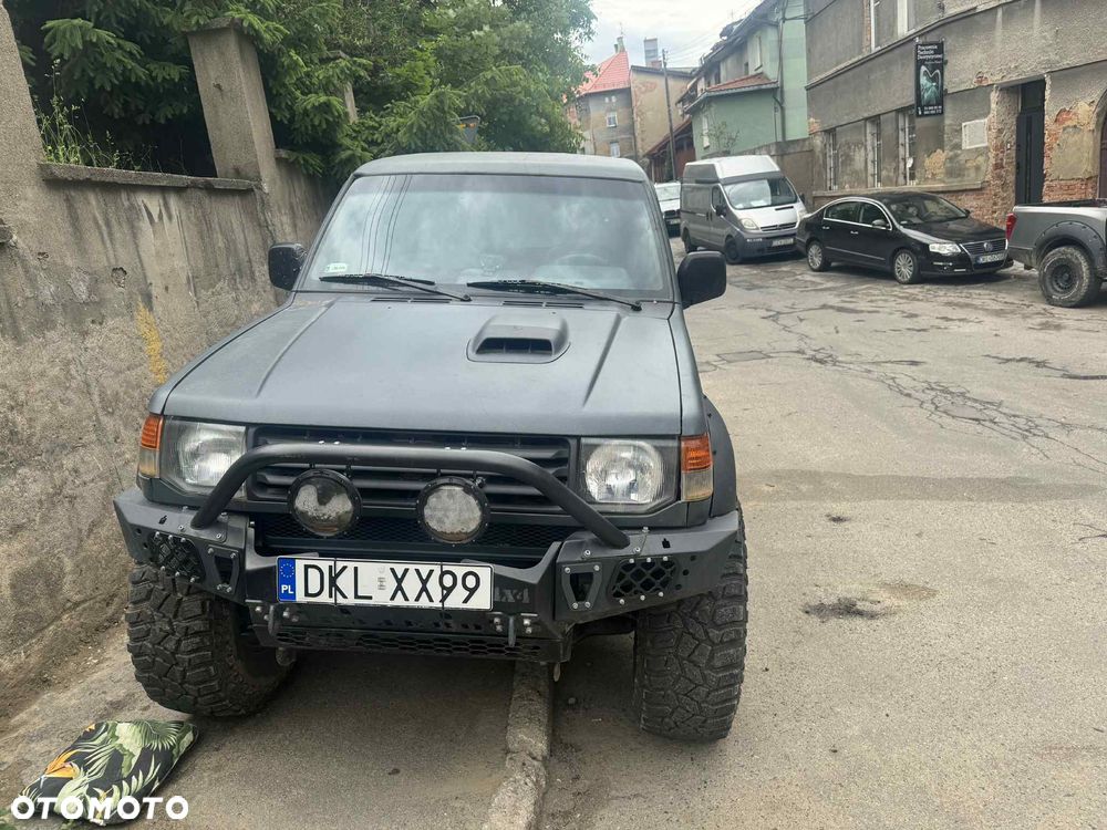 Mitsubishi Pajero - 5