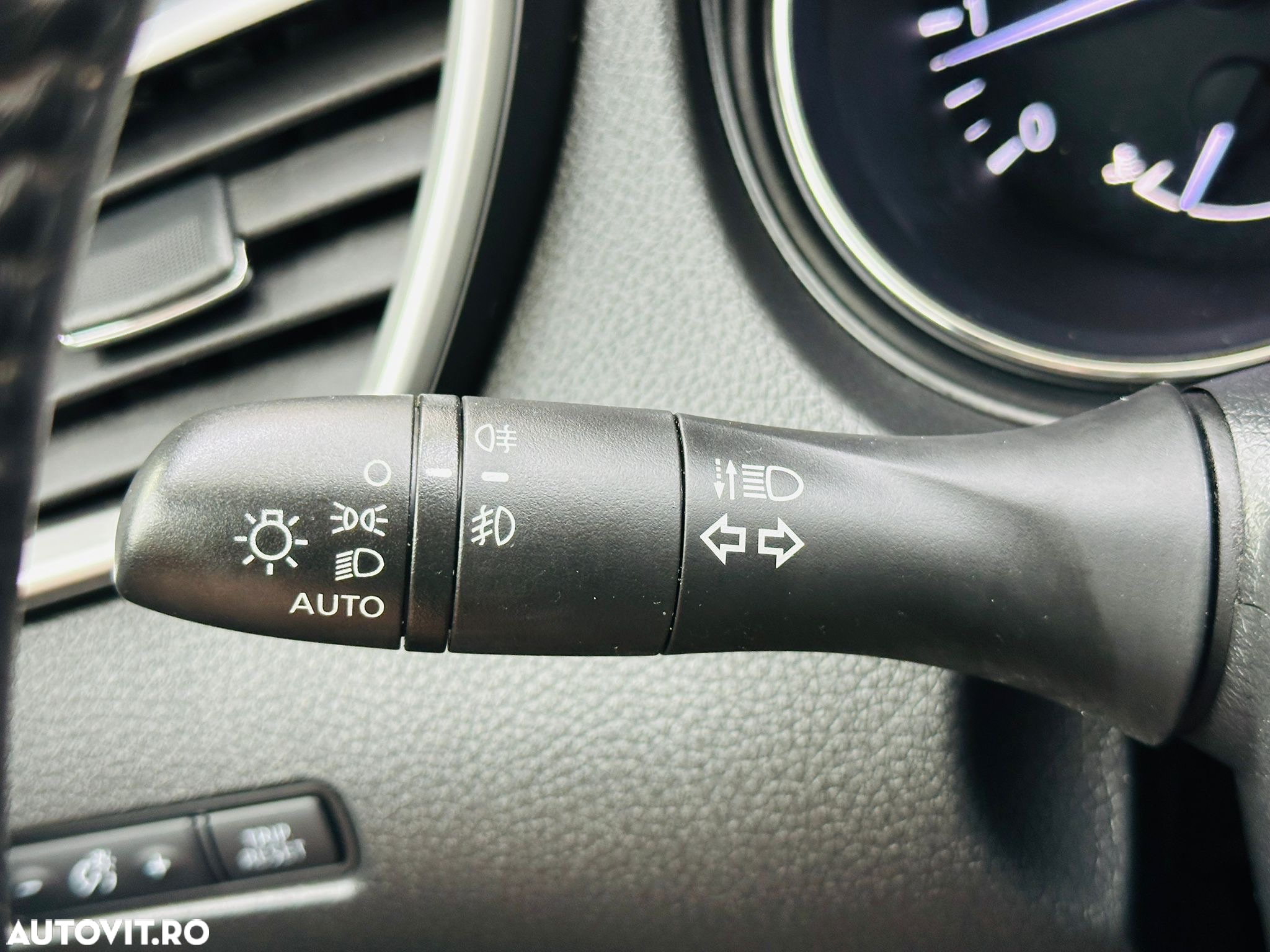 Nissan X-Trail - 36