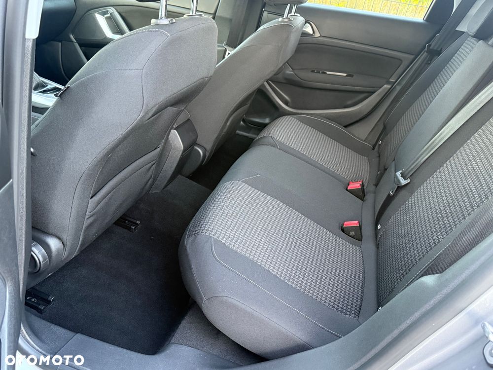 Peugeot 308 - 11