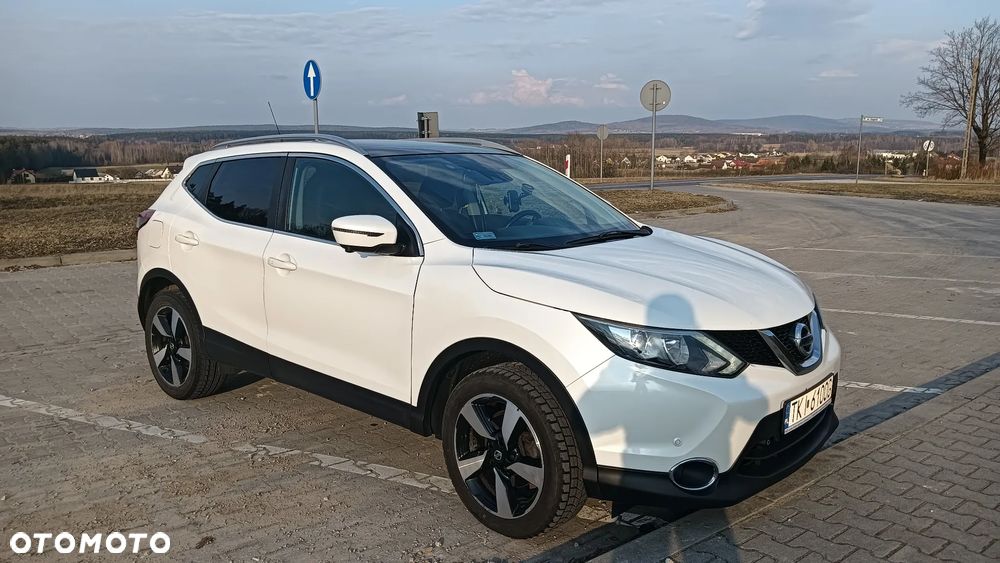 Nissan Qashqai 1.5 dCi N-Connecta EU6 - 1