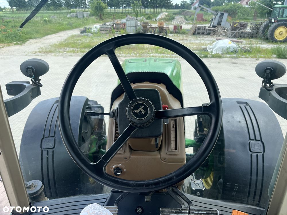John Deere 8530 - 11