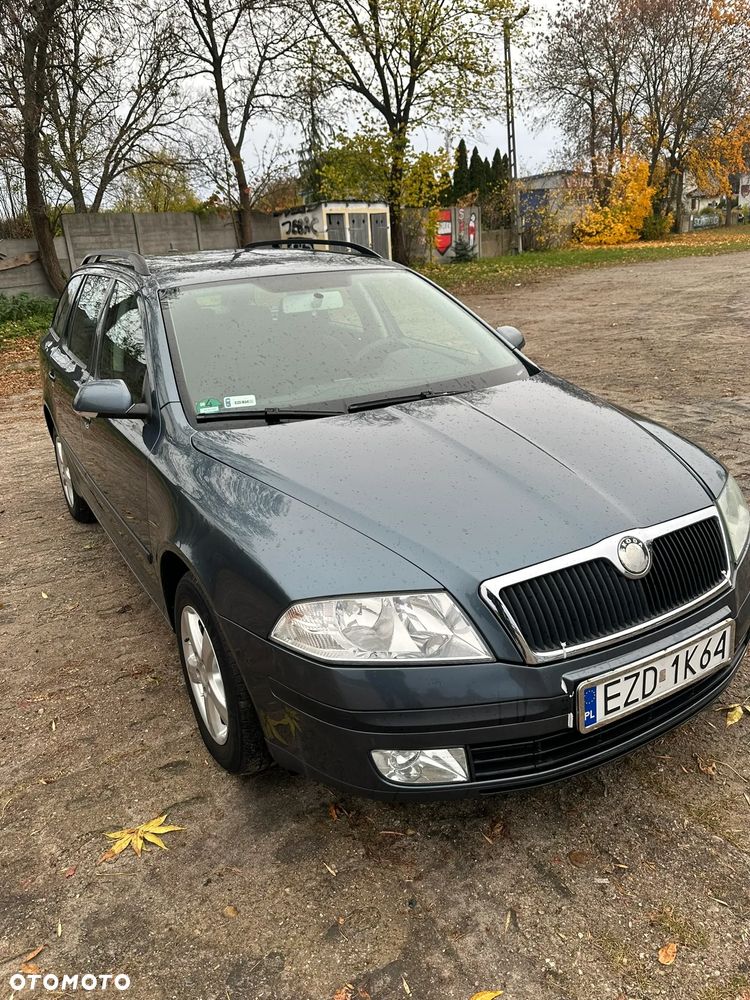 Skoda Octavia 2.0 FSI Ambiente - 11