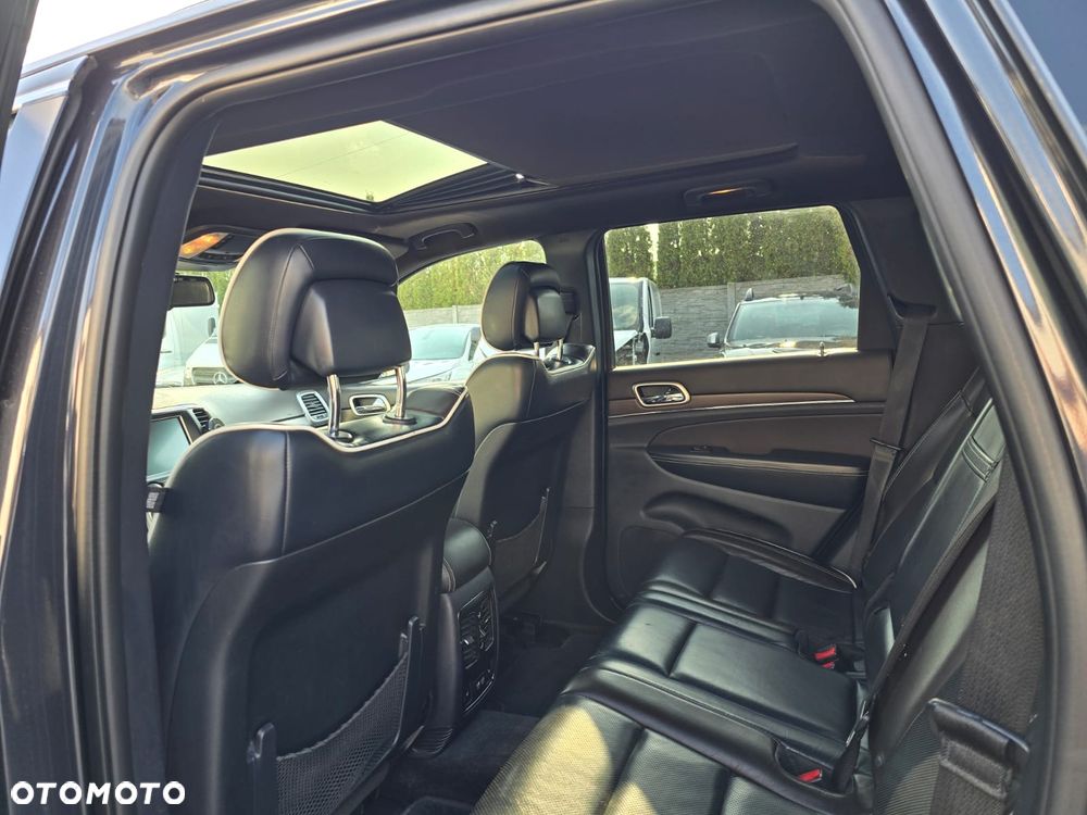 Jeep Grand Cherokee - 10