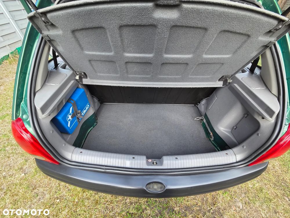 Opel Corsa 1.2 City - 10