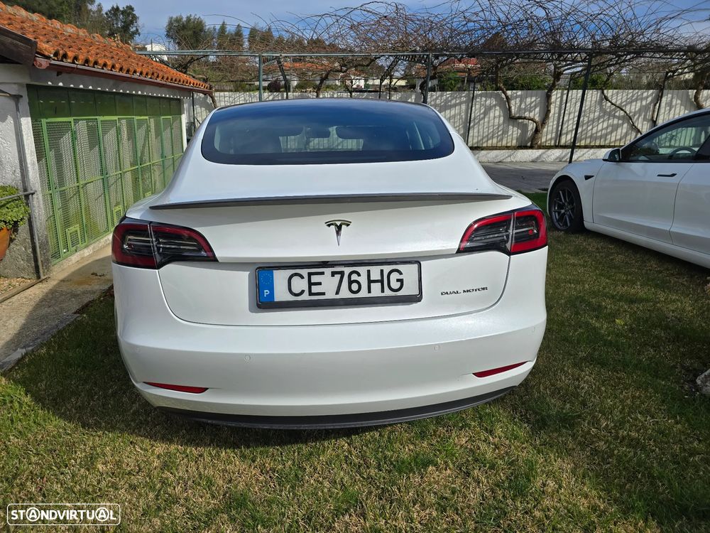 Tesla Model 3 - 5