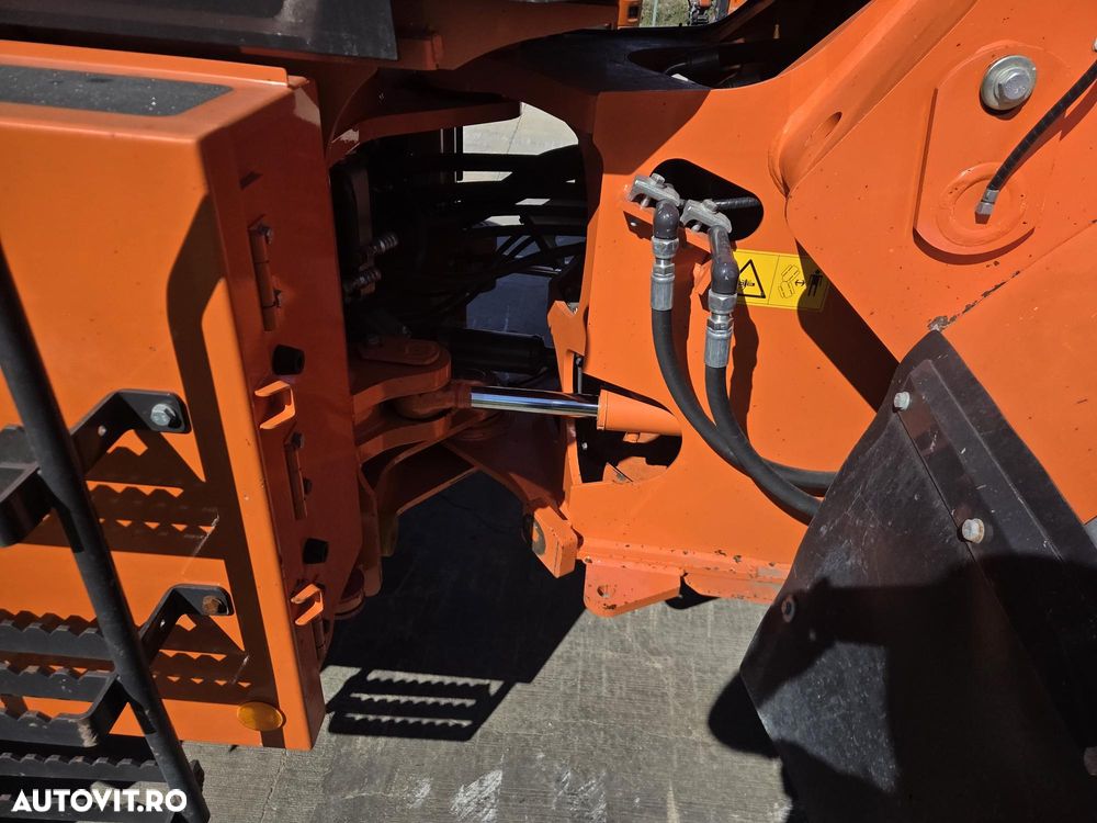 Hitachi ZW180, cupa HIGH DUMP 8mc, 2019, 6,.039h, Cupla rapida, anvelope 90% ok, L5, gresare automata, produs in JAPONIA, latime 2,5m, FULL OPTION, STARE FOARTE BUNA-posibilitate leasing 3 ani-PROMOTIE 103.900 EUR+Tva - 12