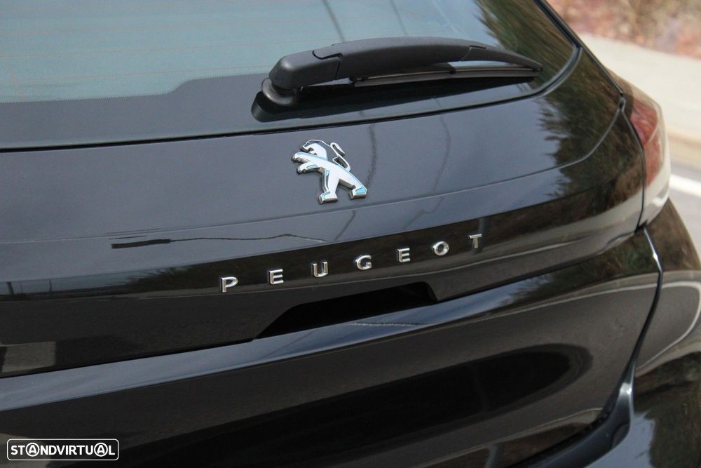 Peugeot e-208 50 kWh Allure - 19