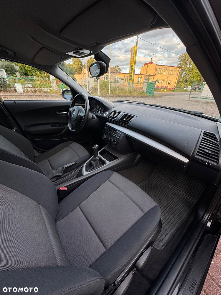 BMW Seria 1 116i - 6