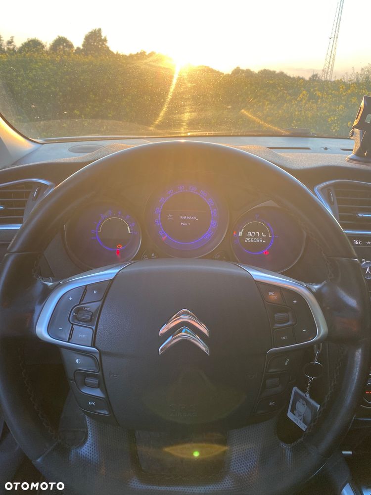 Citroën C4 1.6 VTi Equilibre Pack Navi - 8