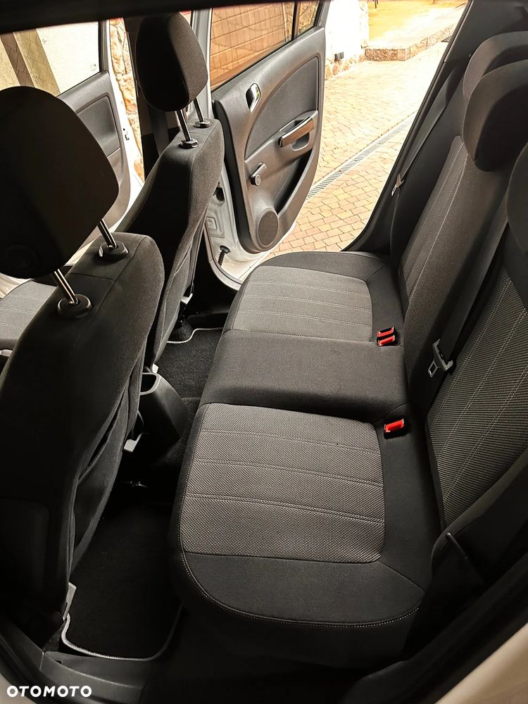 Opel Corsa - 12
