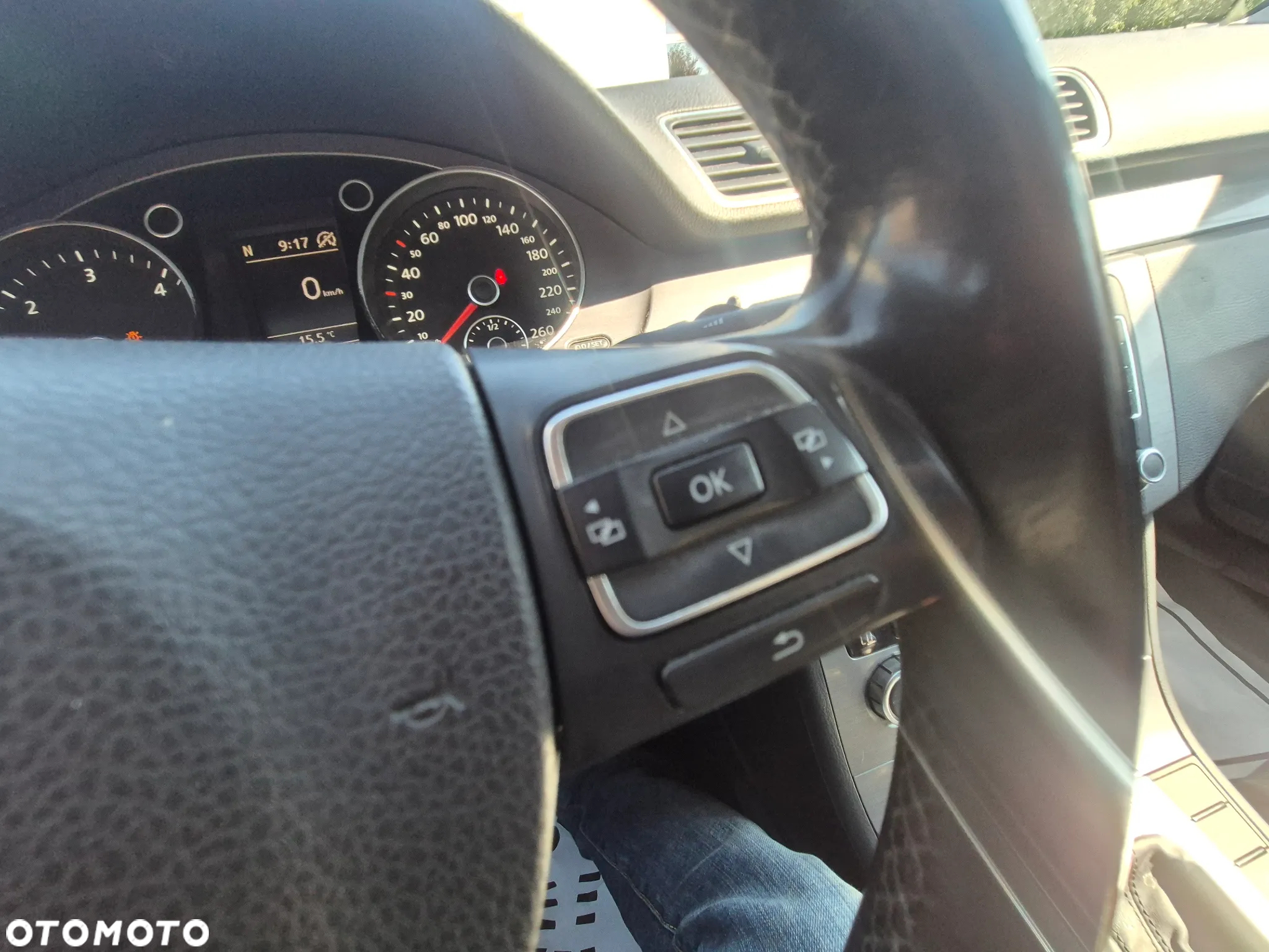 Volkswagen Passat 2.0 TDI Highline R-Style DSG - 29