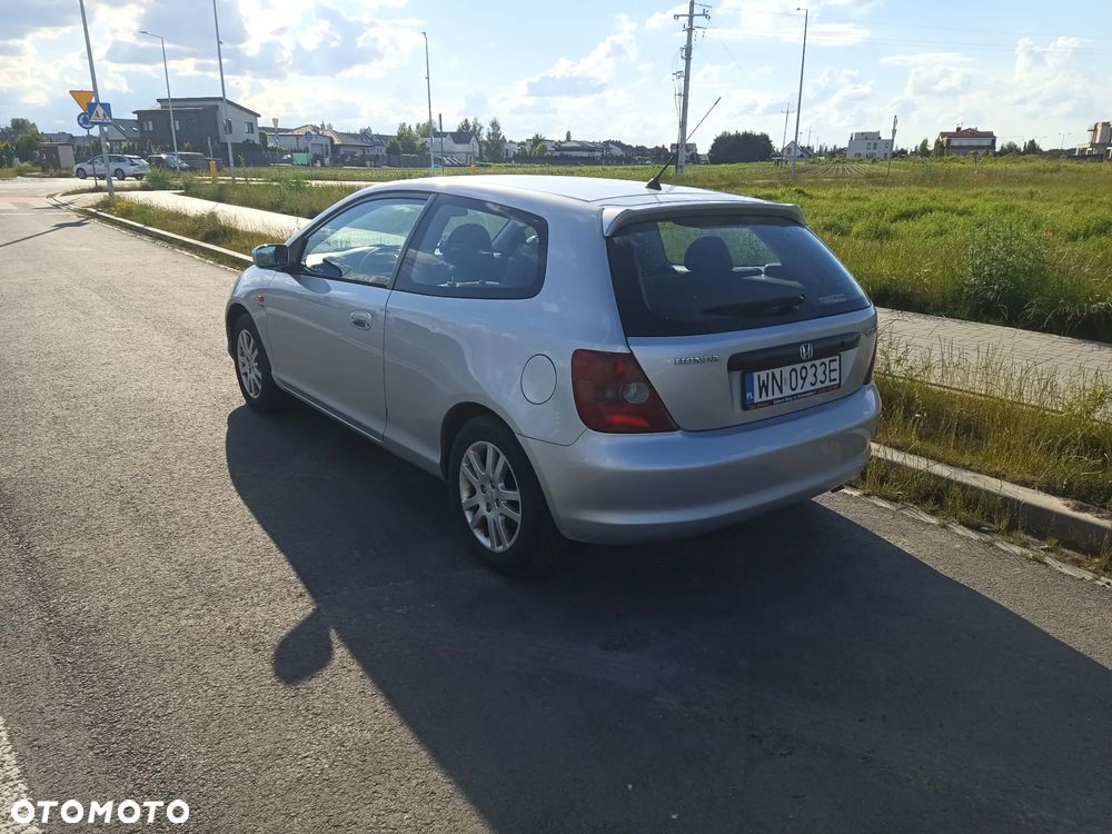 Honda Civic 1.6i ES - 3