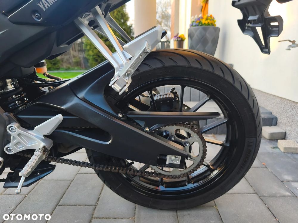 Yamaha MT - 16